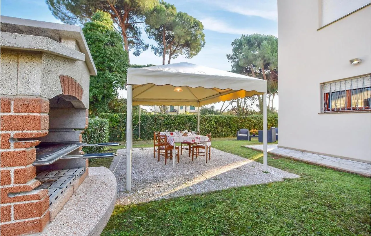 Awesome Apartment In Lido Di Camaiore With Wifi