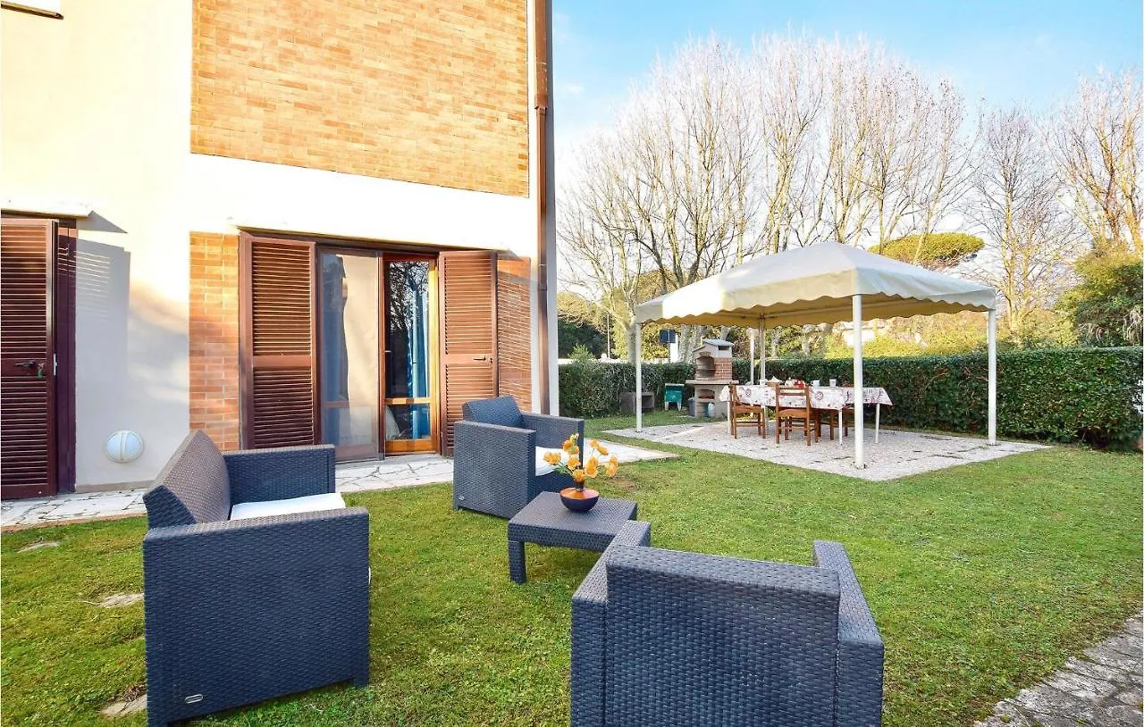 kontakty Awesome Apartment In Lido Di Camaiore With Wifi