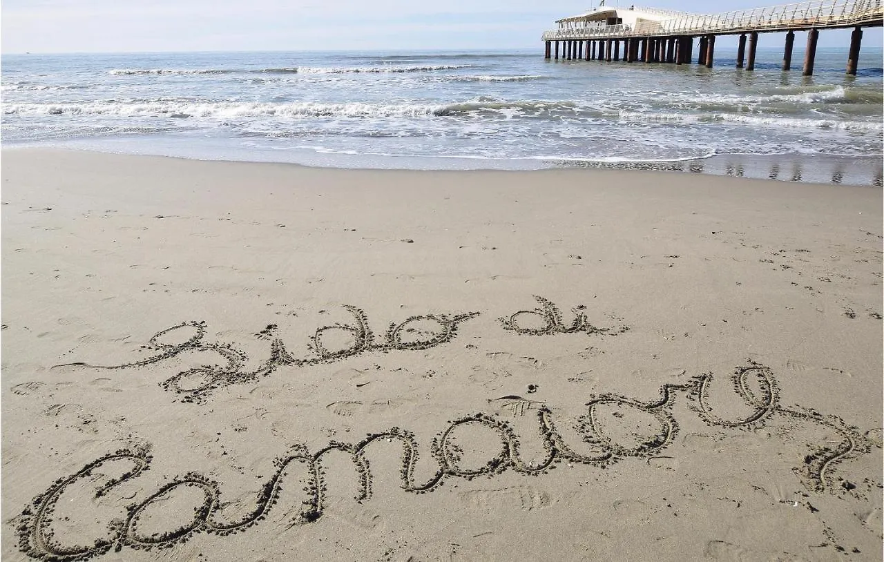 Awesome Apartment In Lido Di Camaiore With Wifi Itálie