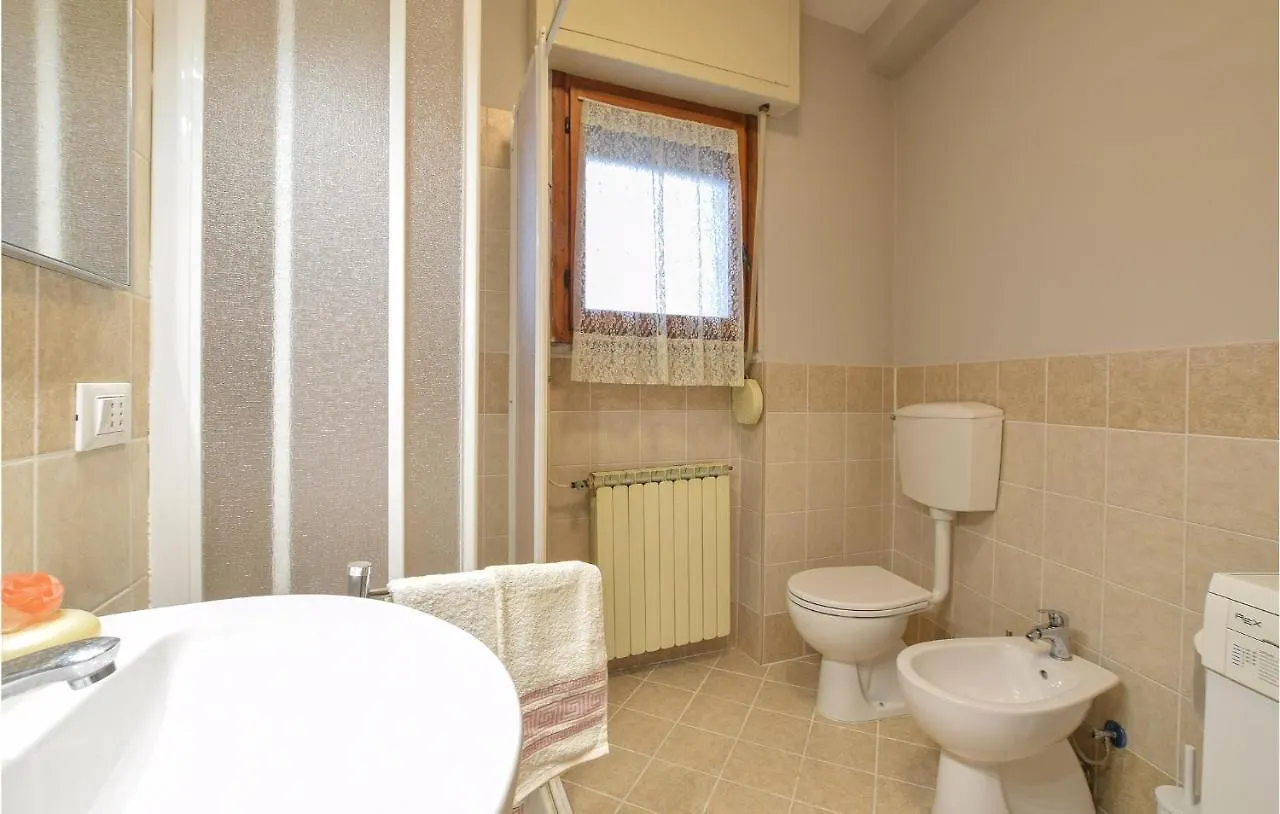 Awesome Apartment In Lido Di Camaiore With Wifi Itálie